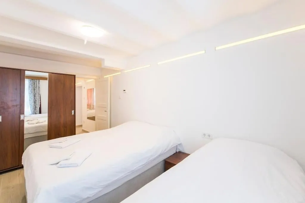 Beautiful 2Br House W/Ac 400Meters Taksim Square Apartamento Istambul