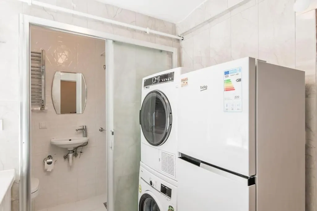 Beautiful 2Br House W/Ac 400Meters Taksim Square Apartamento Istambul Turquia